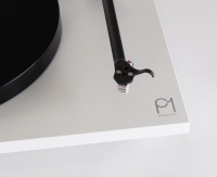 Rega Planar 1 (mit Tonabnehmer Rega Carbon)
